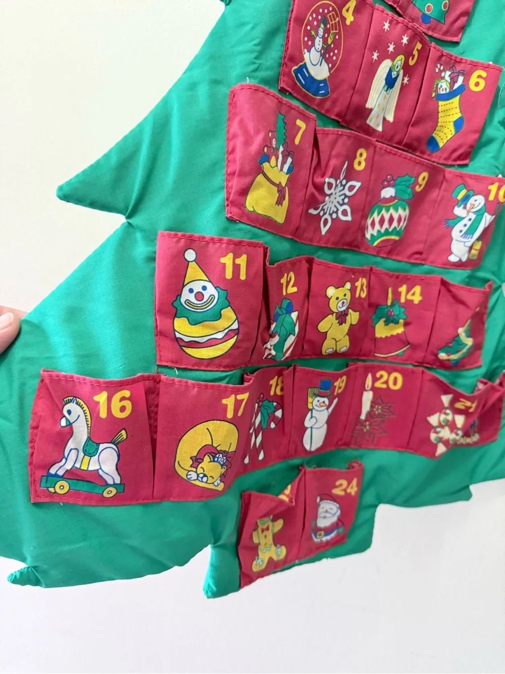Vintage 1995 Avon Countdown to Christmas Fabric Advent Calendar Santa Wall Hang